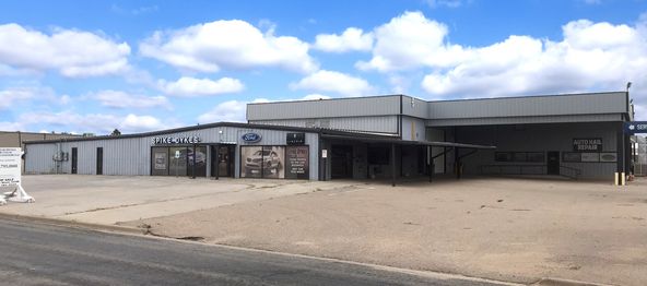 1207 S Lynn Ave, Lamesa, TX 79331